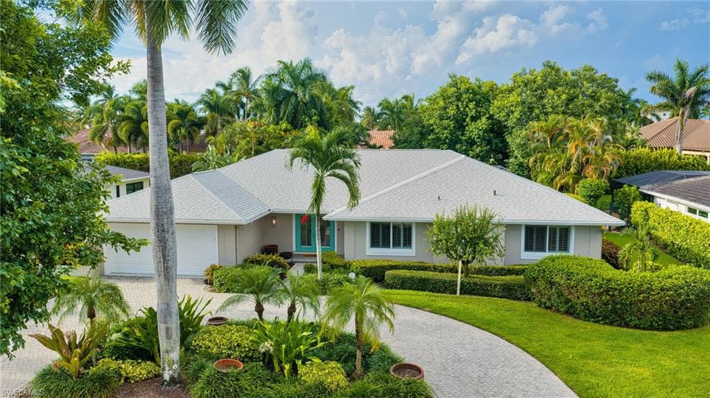 675 Harbour Dr, Naples, photo 3