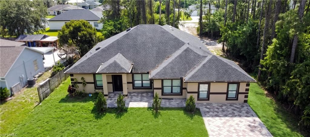 3413 2nd St, Lehigh Acres
