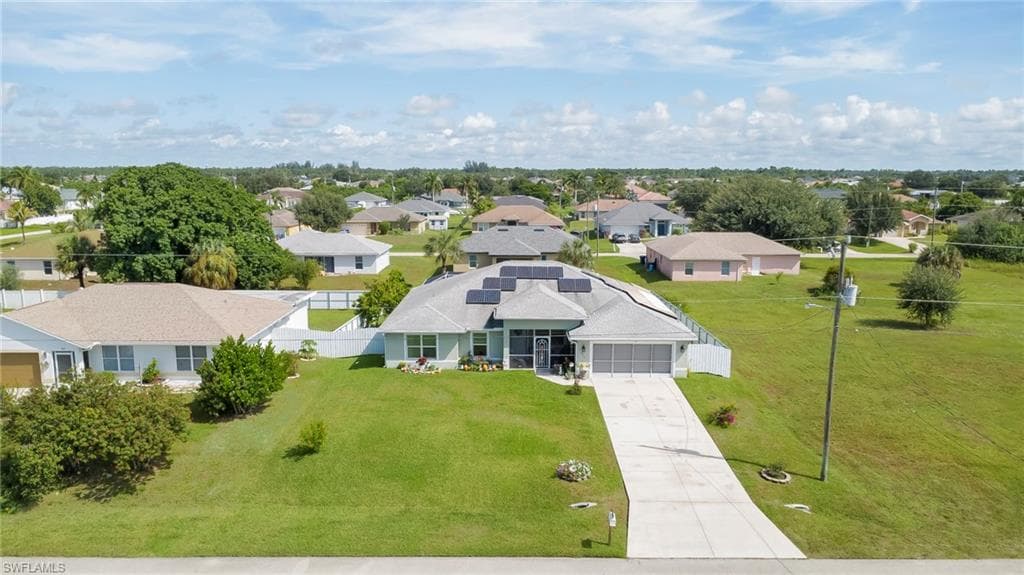 4910 Bygone St, Lehigh Acres, photo 2