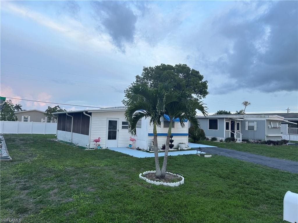 152 Cape Sable Dr, Naples, photo 2