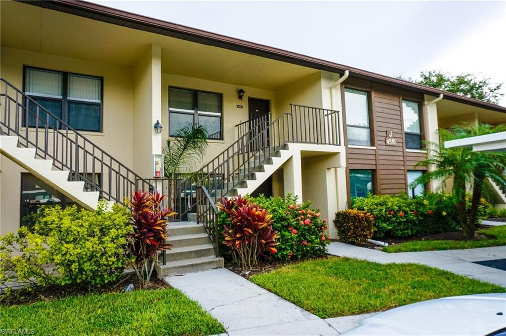 4510 Chantelle Dr #j204, Naples, photo 2