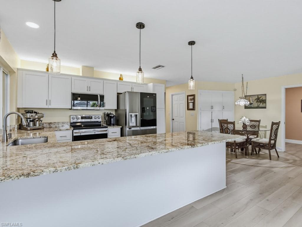 1610 Collingswood Ct, Marco Island, photo 2