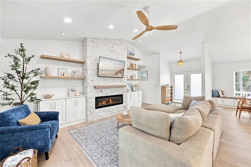 13270 Electron Dr, Fort Myers, photo 2