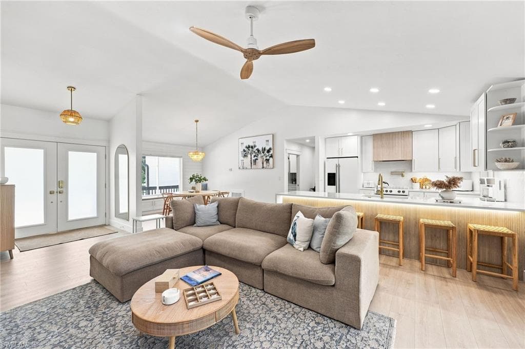 13270 Electron Dr, Fort Myers