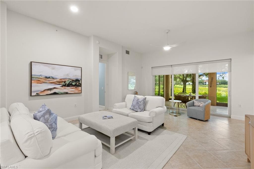 3053 Aviamar Cir #8-102, Naples, photo 2