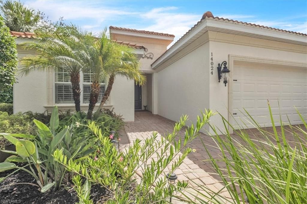 14024 Mirror Dr, Naples, photo 2