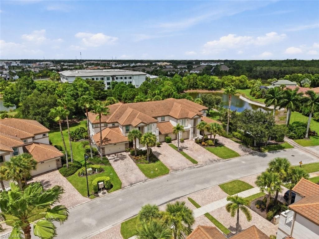 9193 Quartz Ln #16-102, Naples