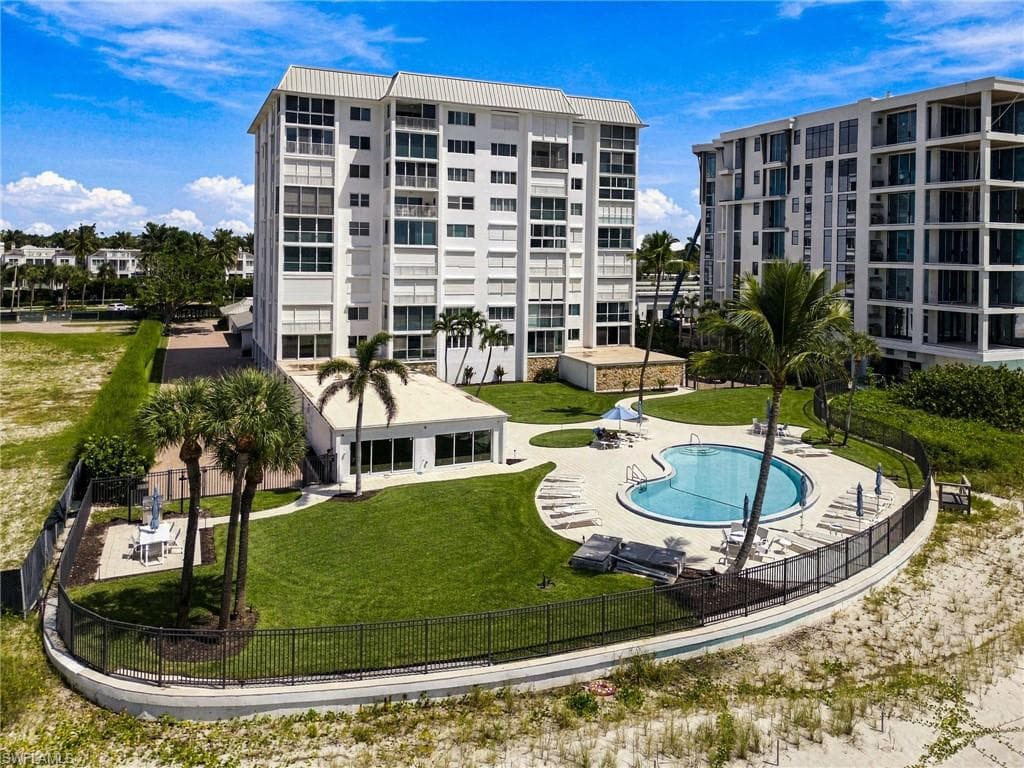 1717 Gulf Shore Blvd #103, Naples, photo 3