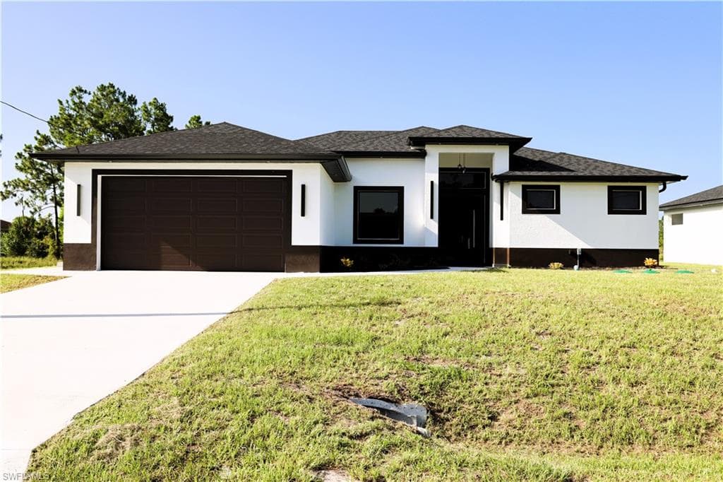 1214 Delores St, Lehigh Acres