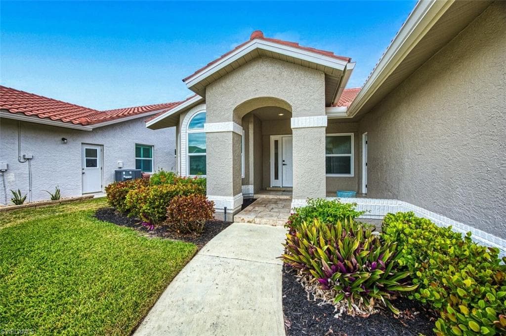 12370 Kelly Sands Way, Fort Myers, photo 3