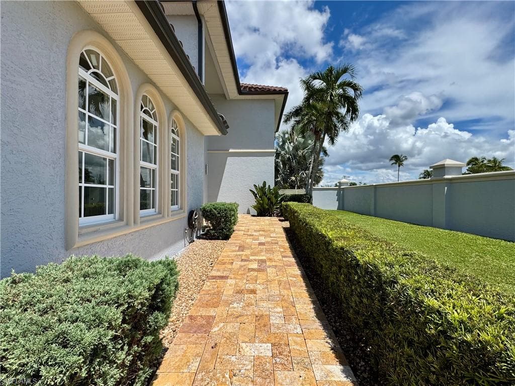 14370 Mcgregor Blvd, Fort Myers, photo 3