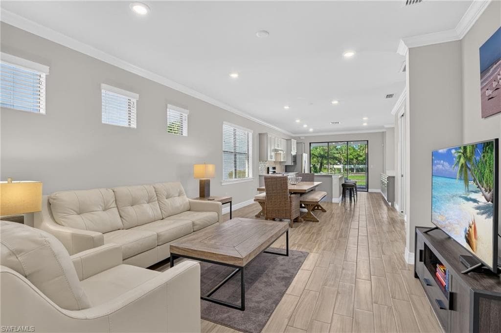 7237 Wilton Dr, Naples, photo 2