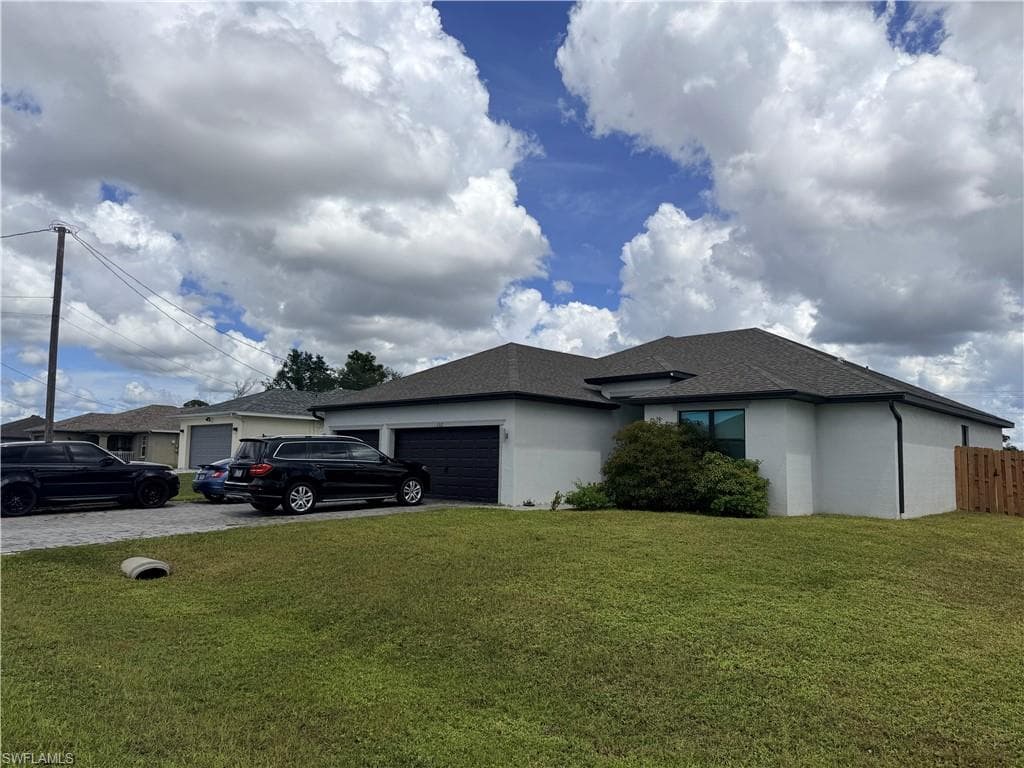 1317 8th Pl, Cape Coral
