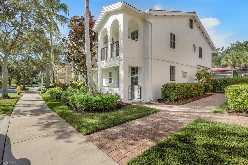 28558 Alessandria Cir, Bonita Springs, photo 2