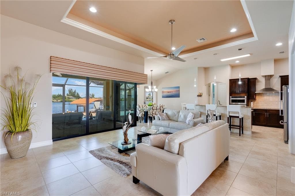 4635 32nd Ter, Cape Coral, photo 3