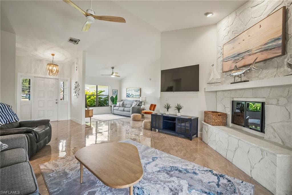 20640 Porthole Ct, Estero, photo 2