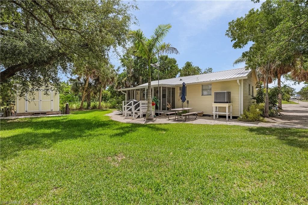 3300 6th Ave, St. James City, photo 3