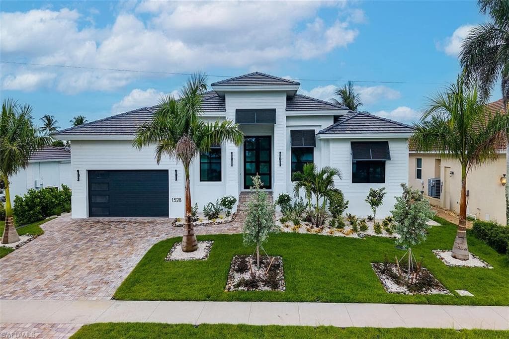 1528 Kingston Ct, Marco Island