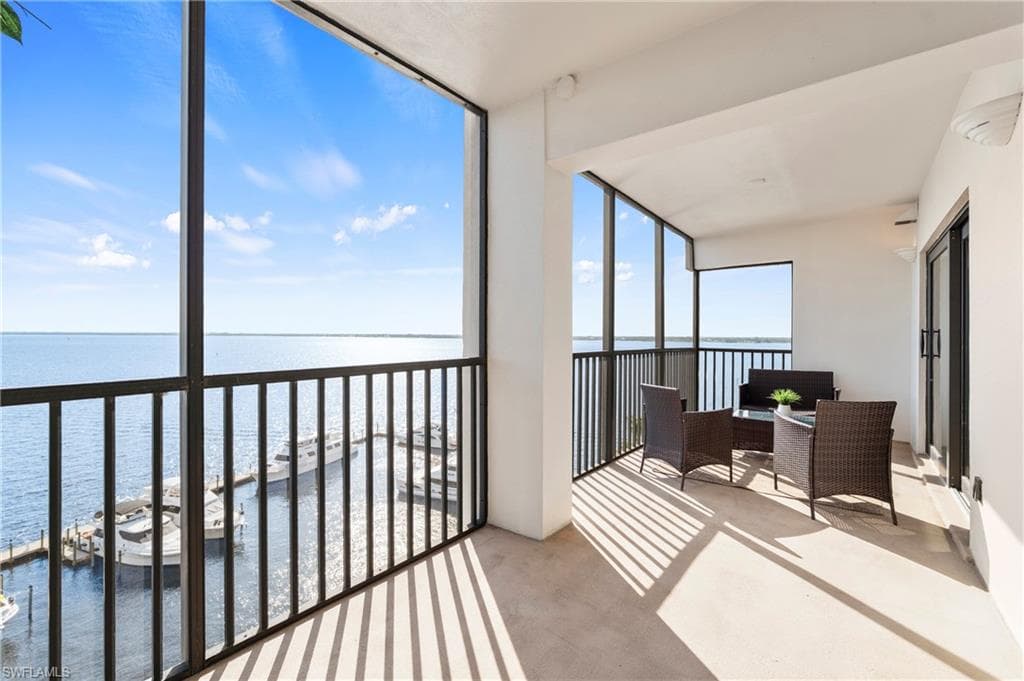 1920 Virginia Ave #902, Fort Myers, photo 2