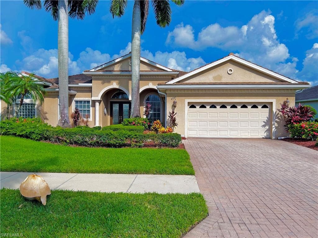 4991 Cerromar Dr, Naples, photo 2