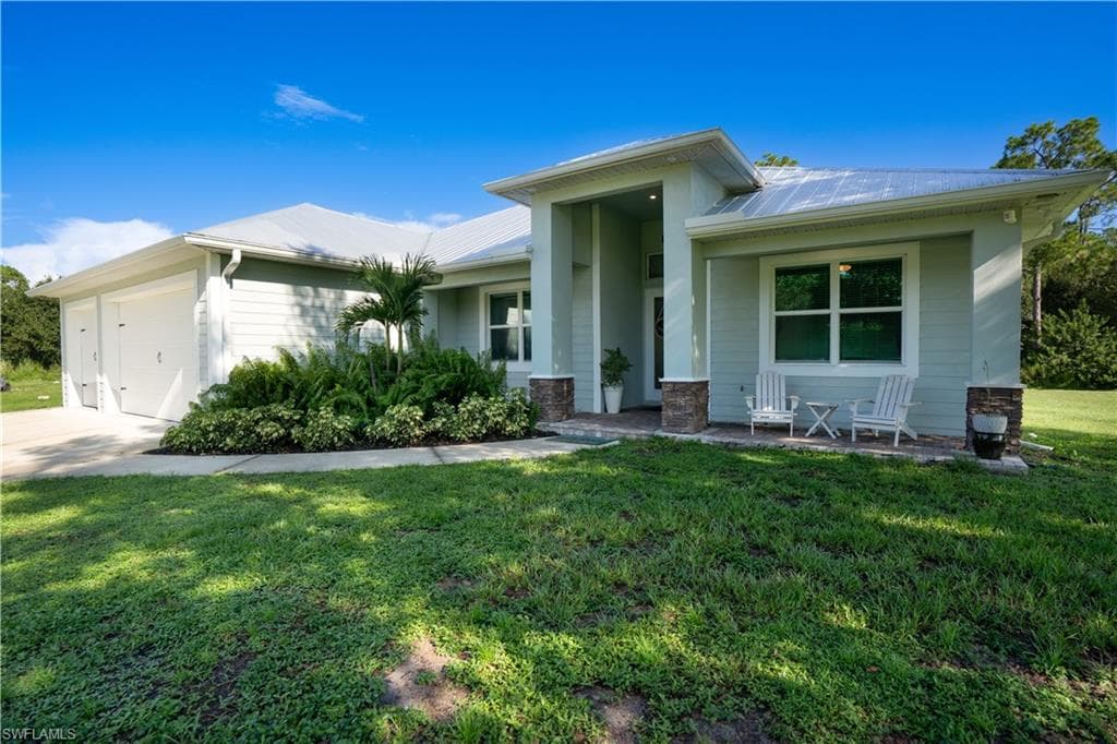 19181 Meredith Rd, North Fort Myers, photo 3