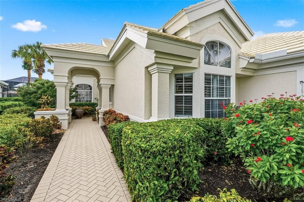 15259 Devon Green Ln, Naples
