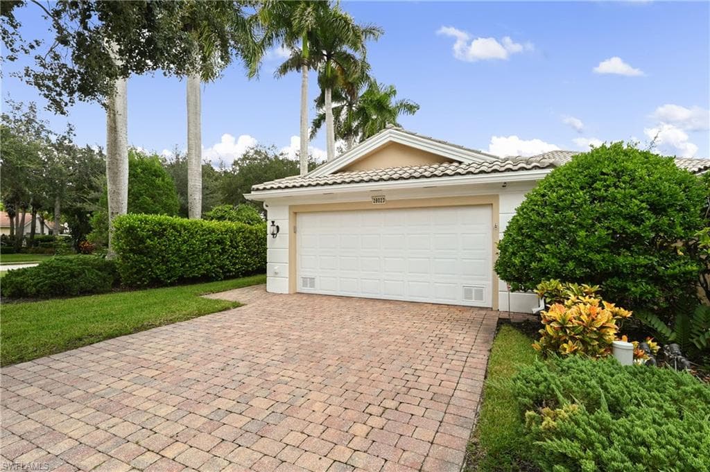 28023 Dorado Dr, Bonita Springs, photo 3