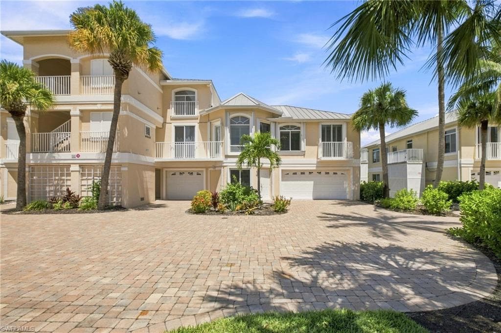 271 Lenell Rd #4, Fort Myers Beach