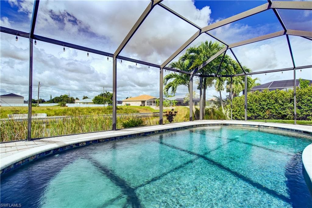 927 28th Ter, Cape Coral, photo 2