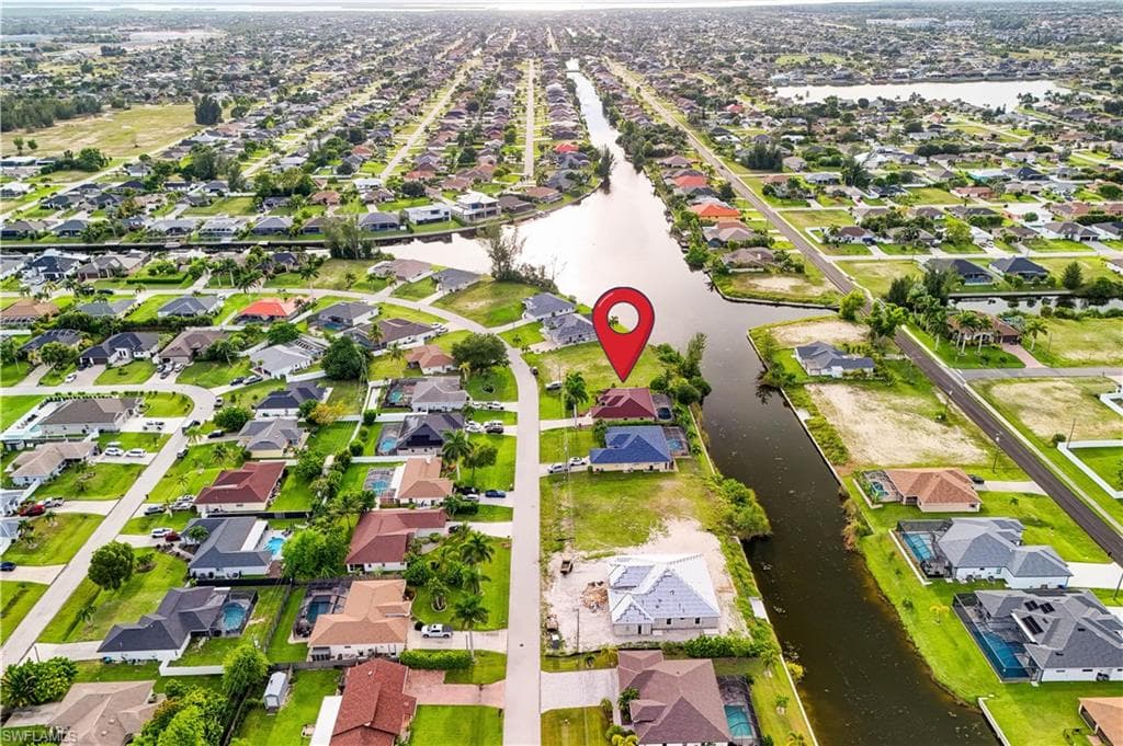 927 28th Ter, Cape Coral, photo 3