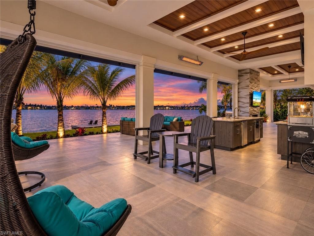 18410 Blue Eye Loop, Estero, photo 2
