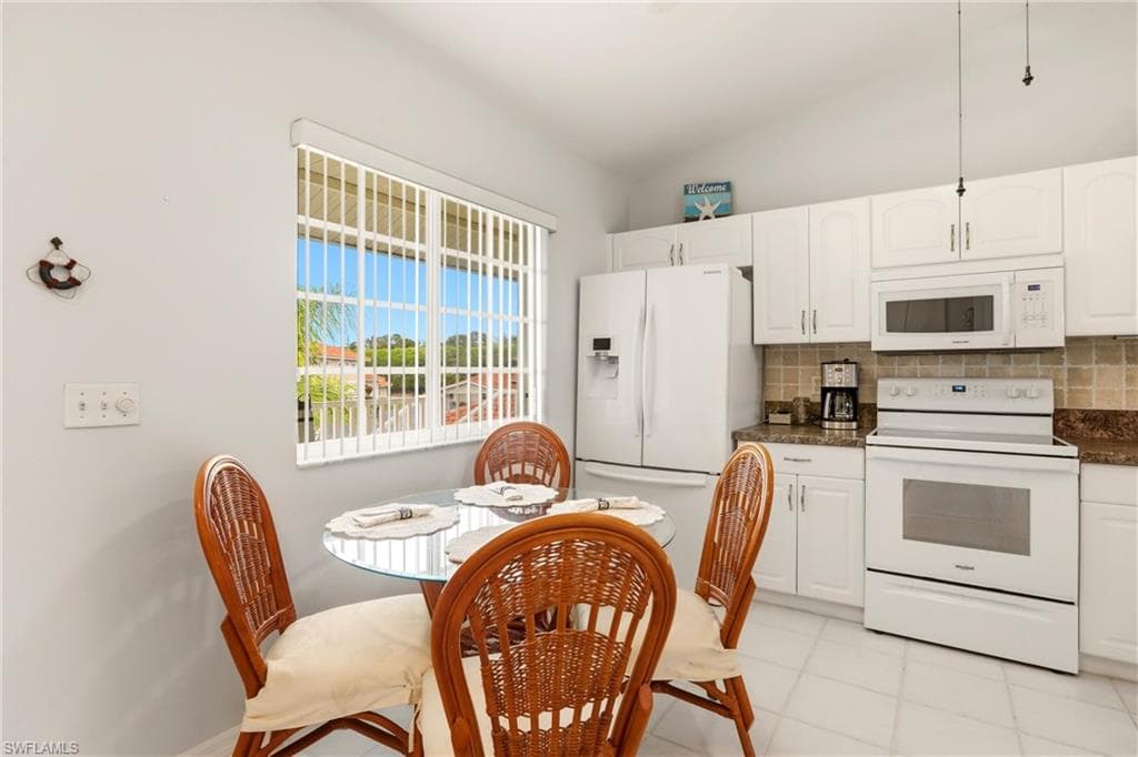 1723 Reuven Cir #2004, Naples, photo 3