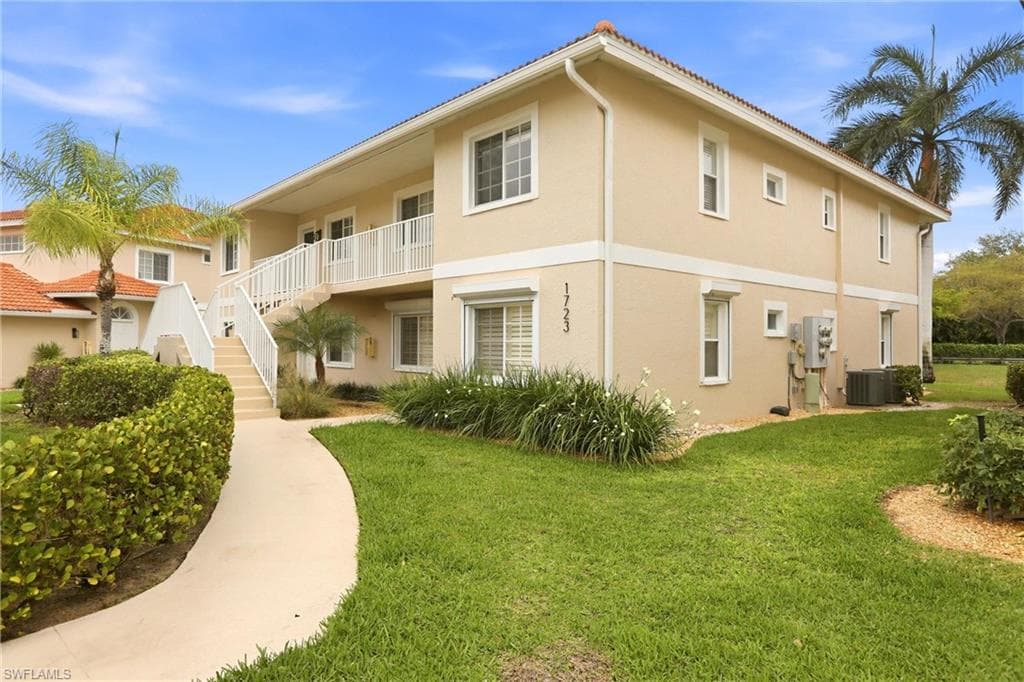 1723 Reuven Cir #2004, Naples
