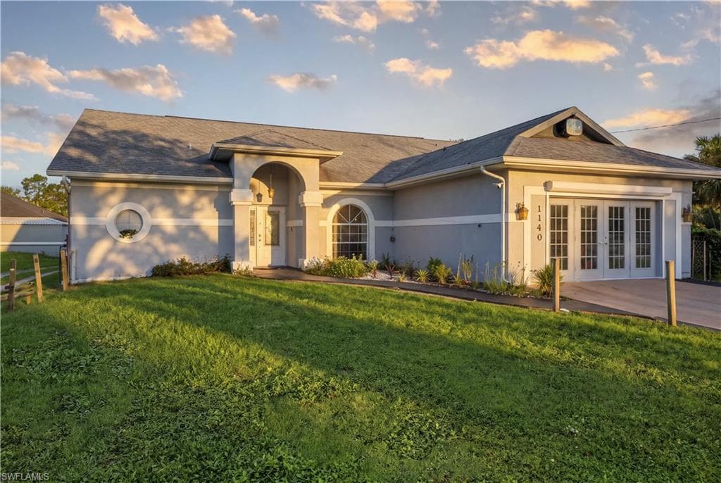 1140 Golden Gate Blvd, Naples