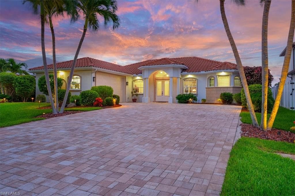 2825 36th Ter, Cape Coral