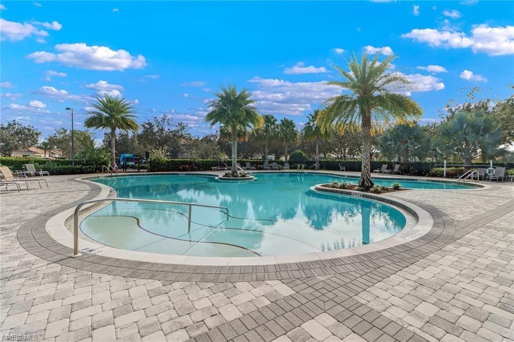 2884 Citrus St, Naples, photo 2