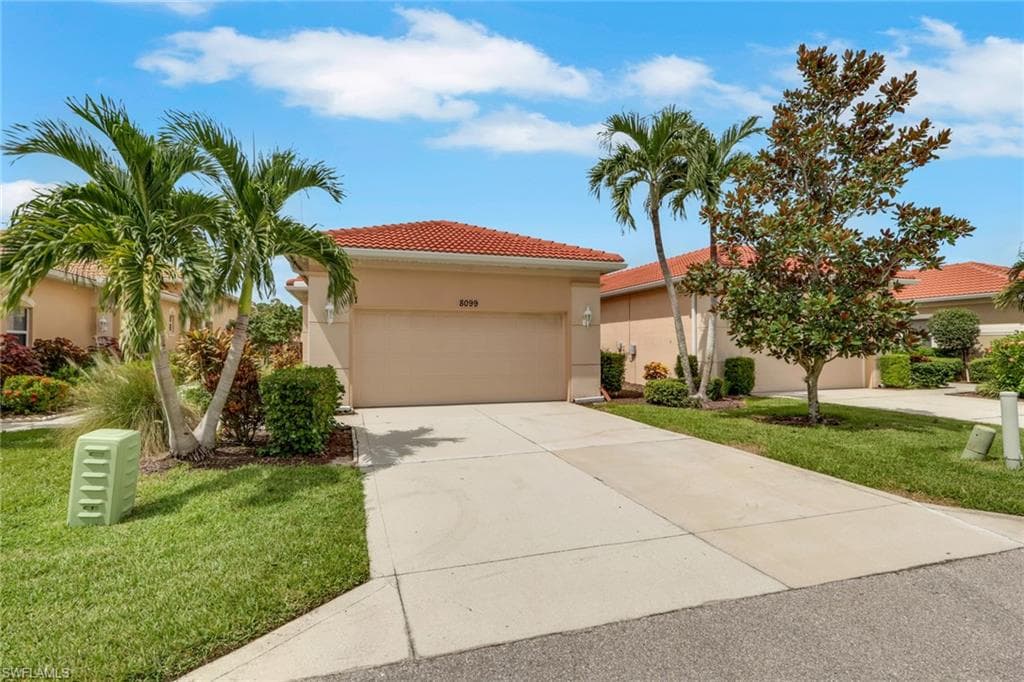 8099 Sanctuary Dr #1, Naples, photo 2