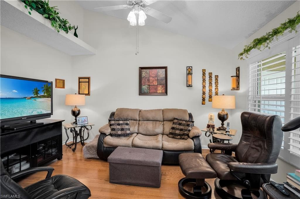 5854 Westbourgh Ct, Naples, photo 2
