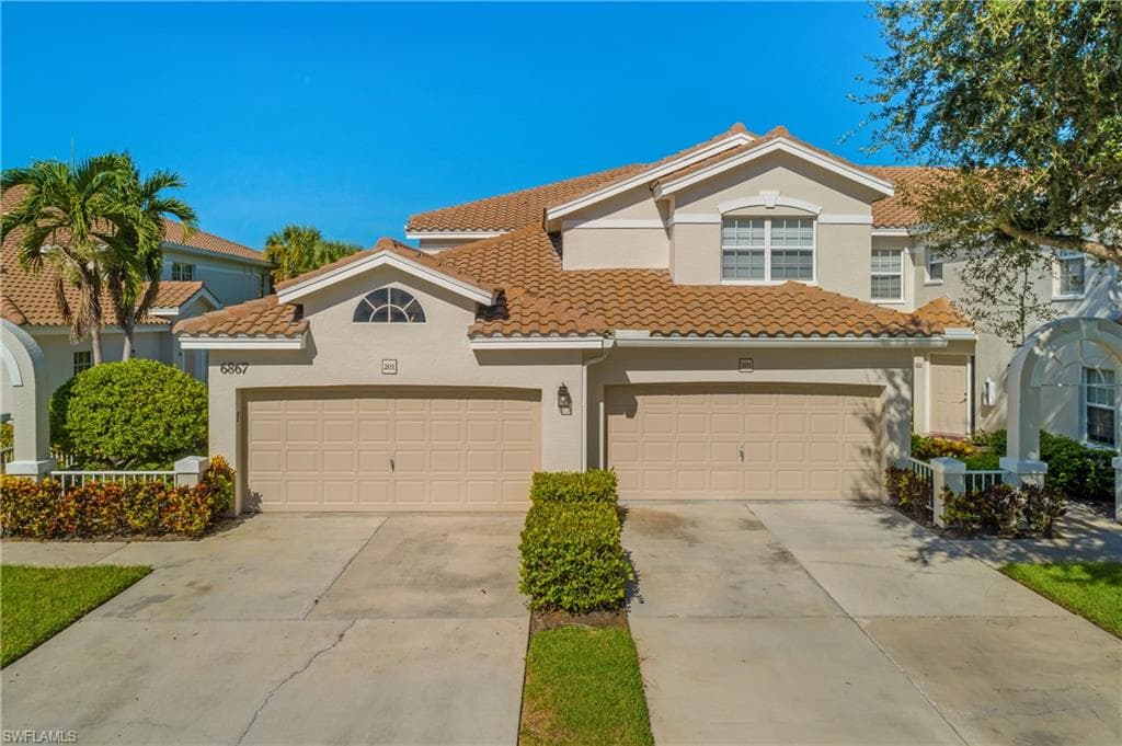 6867 Satinleaf Rd #201, Naples, photo 2