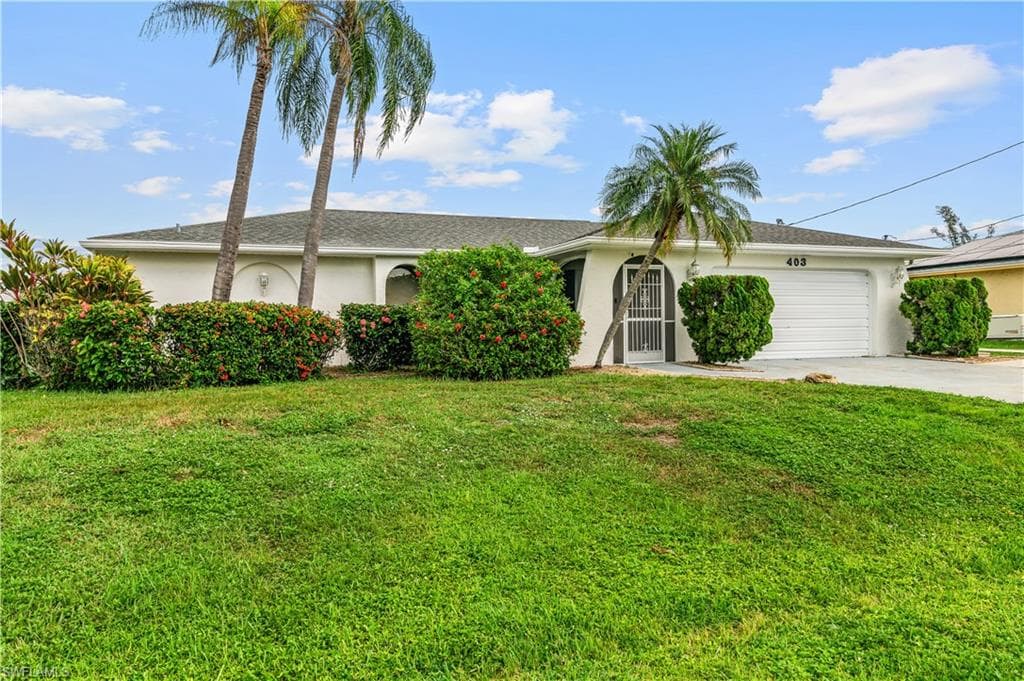 403 33rd Ter, Cape Coral, photo 2