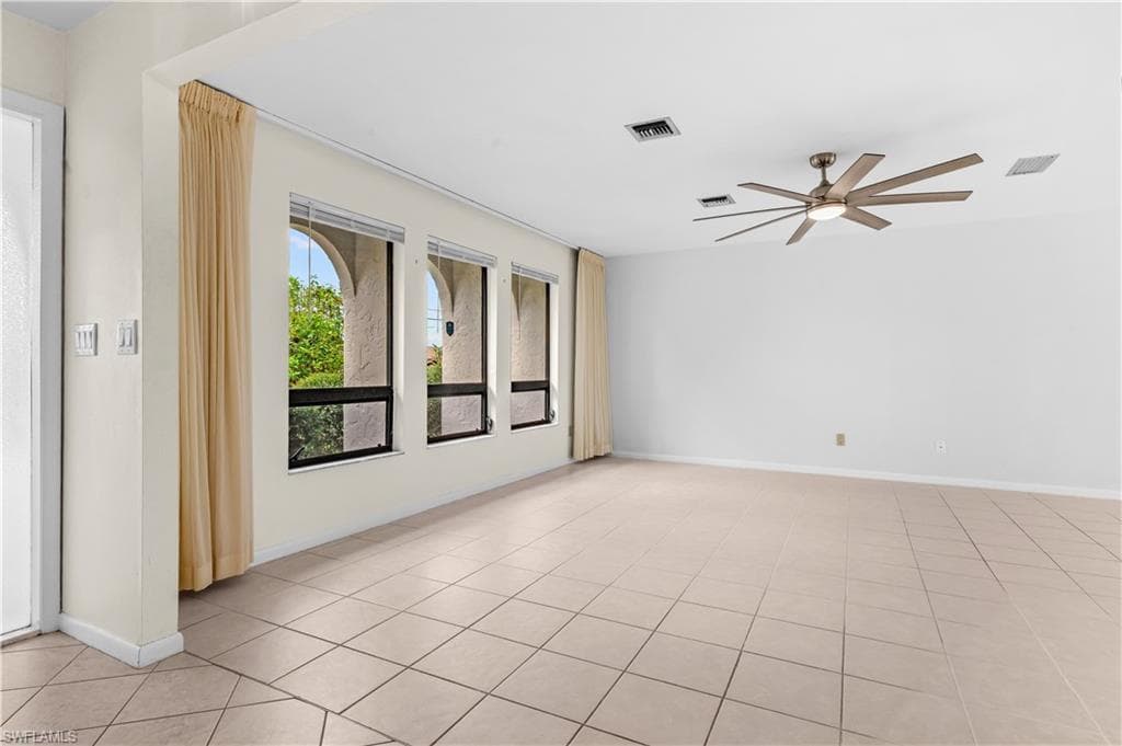 403 33rd Ter, Cape Coral, photo 3