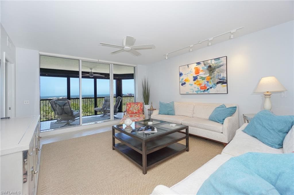 7225 Pelican Bay Blvd #502, Naples, photo 2