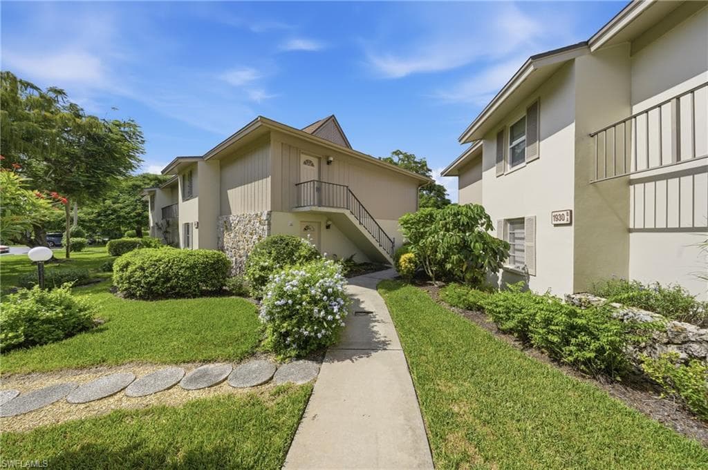 1940 Bald Eagle Dr #206-B, Naples, photo 2