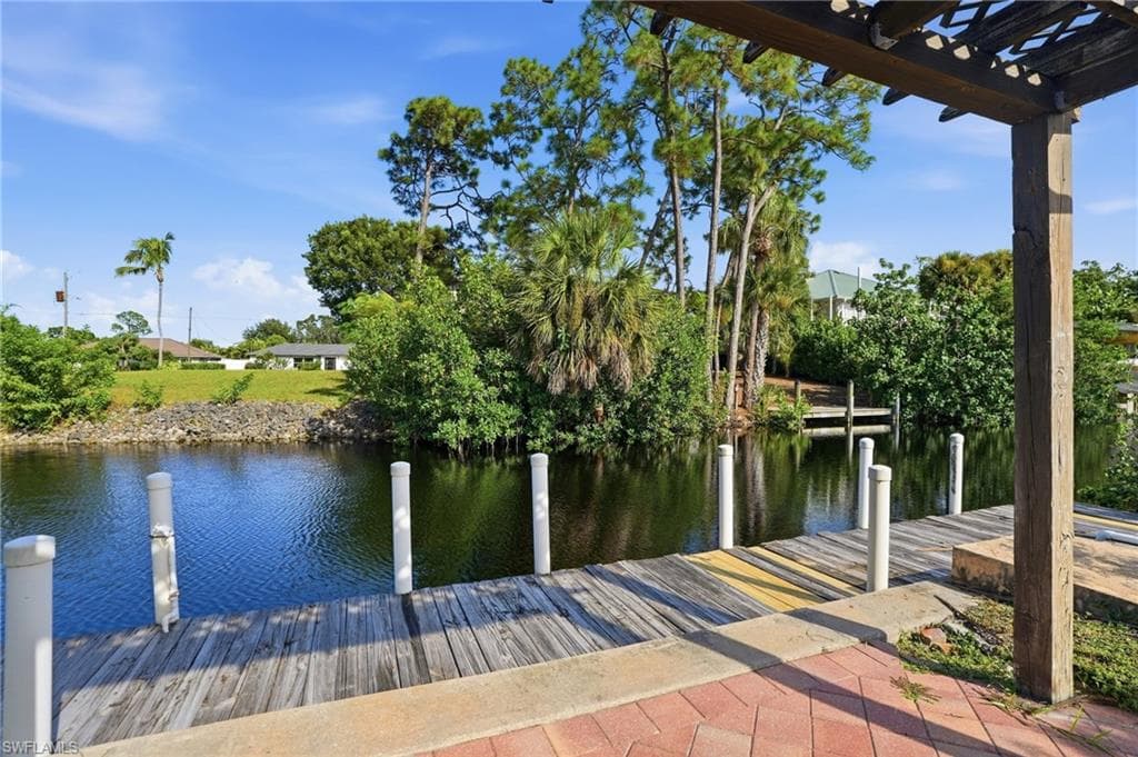 27268 Jolly Roger Ln, Bonita Springs, photo 2