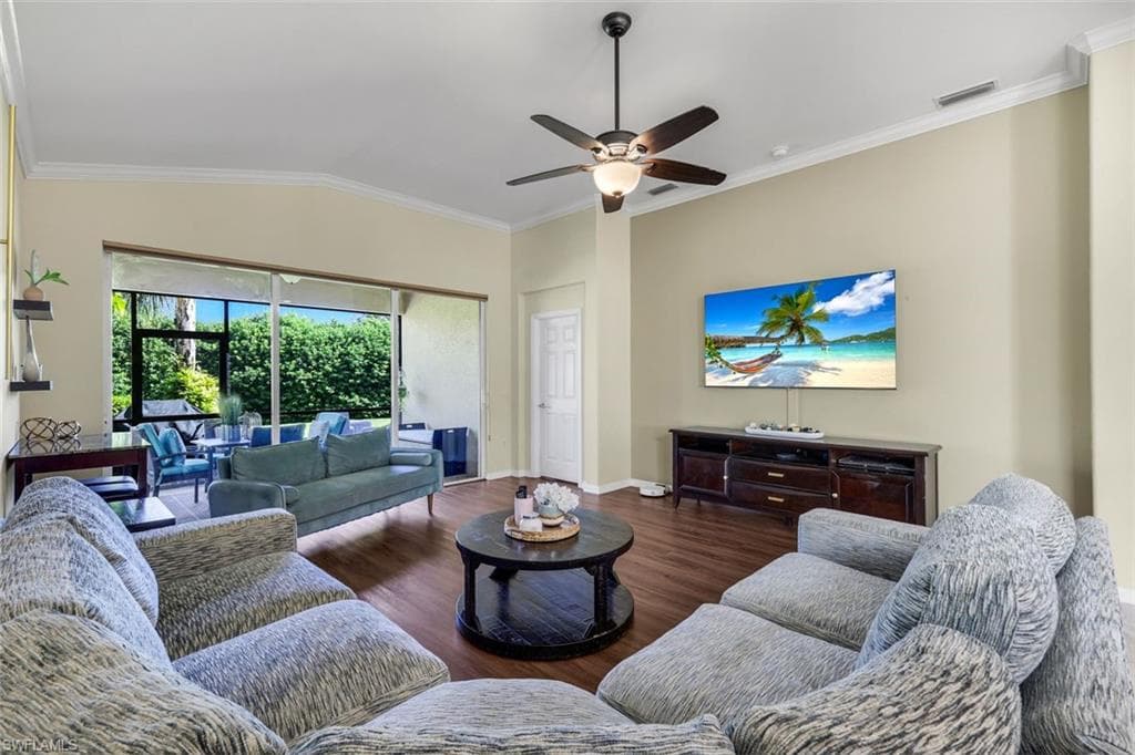 2095 Sagebrush Cir, Naples, photo 3