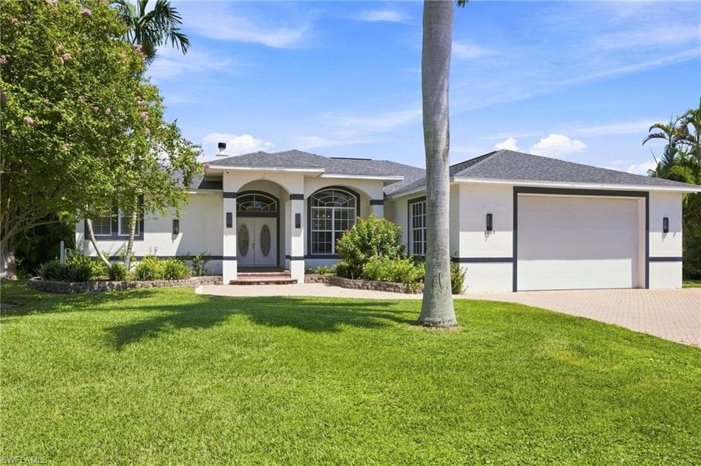 2059 Ottersrest Ln, Cape Coral, photo 3