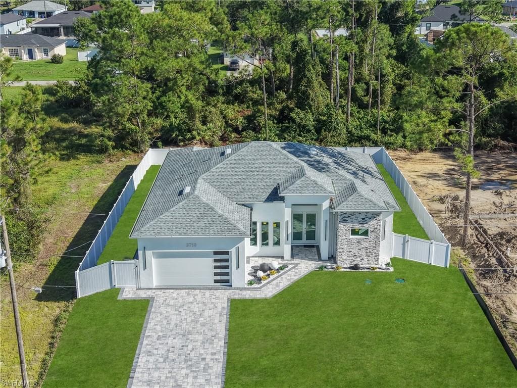 3710 6th St, Lehigh Acres