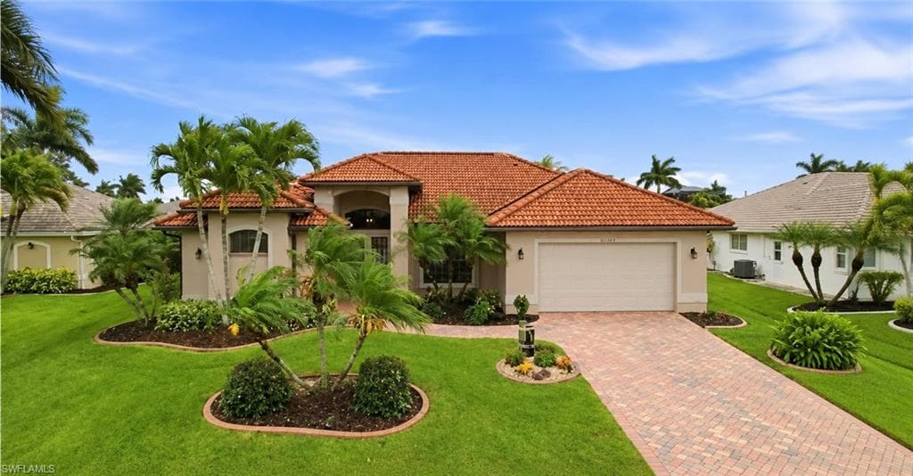 2400 39th Ter, Cape Coral, photo 3