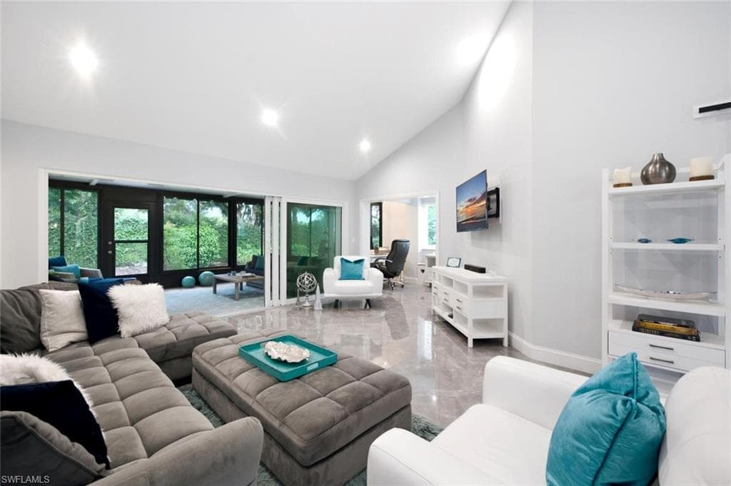 756 Reef Point Cir, Naples, photo 2