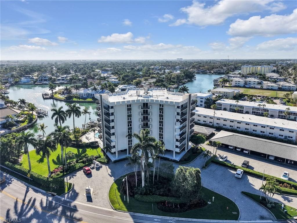 2150 Gulf Shore Blvd #407, Naples, photo 2